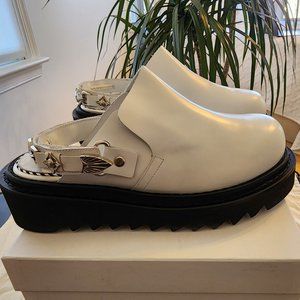 Toga Virilis White Buckle Flats Mens EU 41/ Womens EU 40